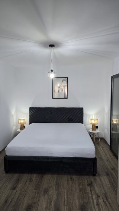 Apartament 3 camere centru- River Plaza Mall