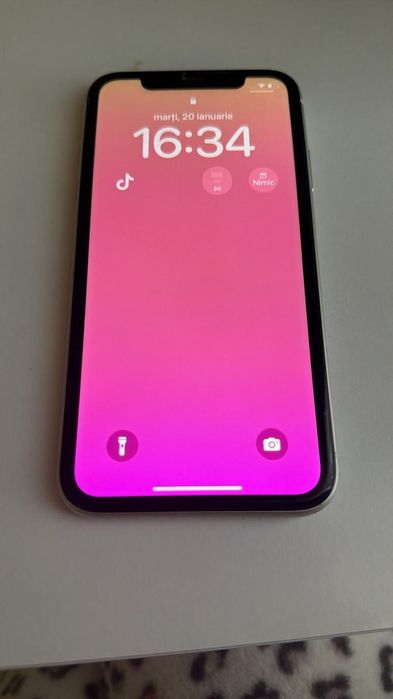 iPhone 11 . Predare personala