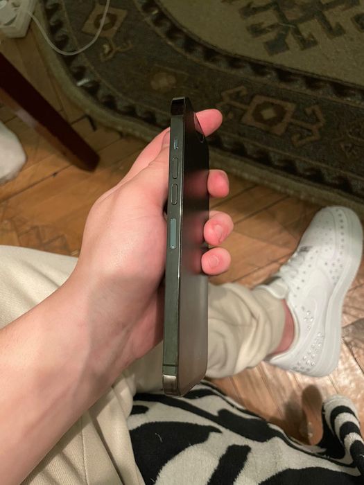 Vând iPhone 13 Pro Max 256 gb