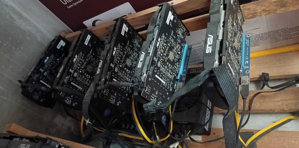4 бр Mining Rig ( копачка ) с 4GB видео карти