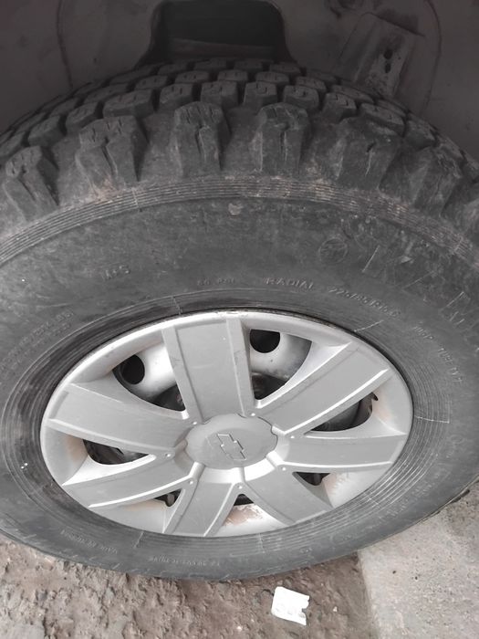 Niva sotiladi! Yili 2015