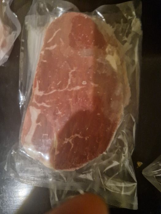 Мясные стейки халал