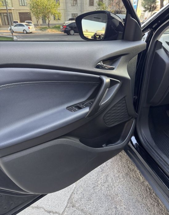 Tracker -2 premier kraska 100% toza+ Tonirovka 9 oy