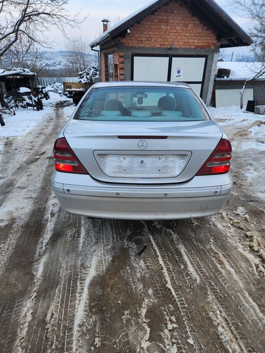 W203 2.7цди на части/w203 2.7cdi na chasti