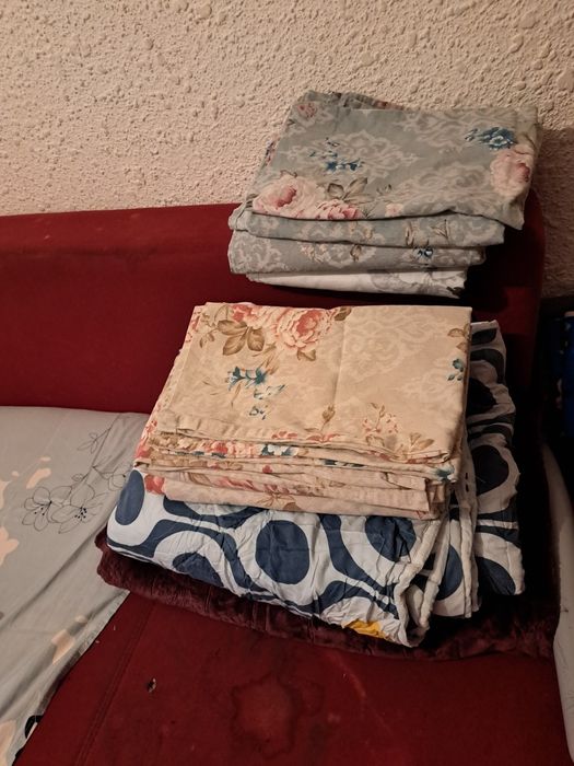 Rochii de vara și un compleu de pat