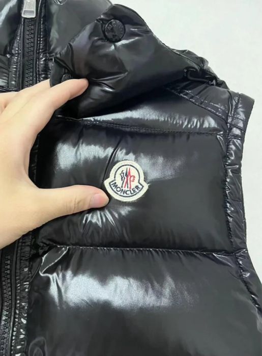 PREMIUM Vesta m.o.n.c.l.e.r neagra NFC tag shiny(matta)