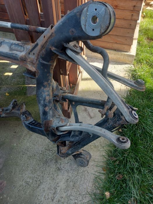 Заден мост Порше Кайен , Ауди Кю 7 , Фолксваген Туарег / Audi Q7 , VW