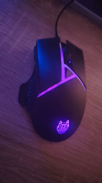 Vând set mouse tastatura și mousepad