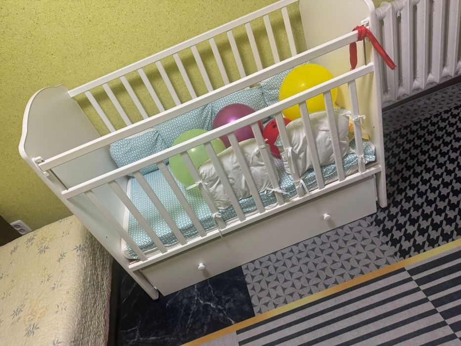 Продам манеж в хорошем состоянии