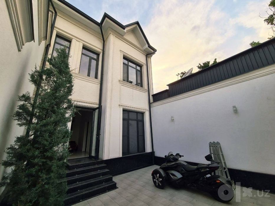 Продаётся современный дом 160 m²,Мирзо-Улугбекский район, ул. Циол