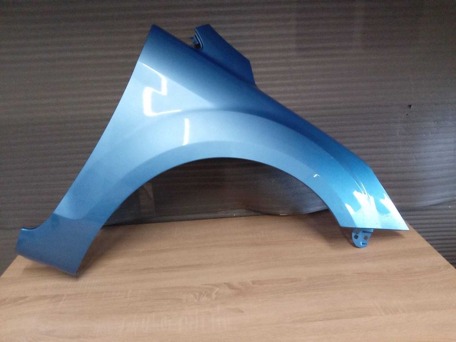 Aripa Fata Dreapta Ford Focus 2/II FSL An 08-11 (Albastru Deschis)