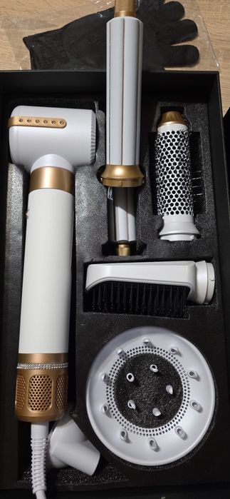 Сешоар  и  стилайзър 7в1