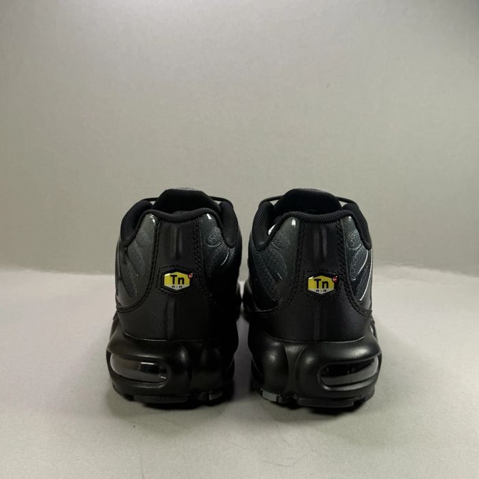 Nike Air Max Plus TN "Paris" - НОВА НАЛИЧНОСТ!