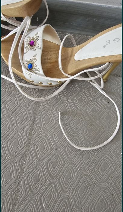 Летние туфли гречанки