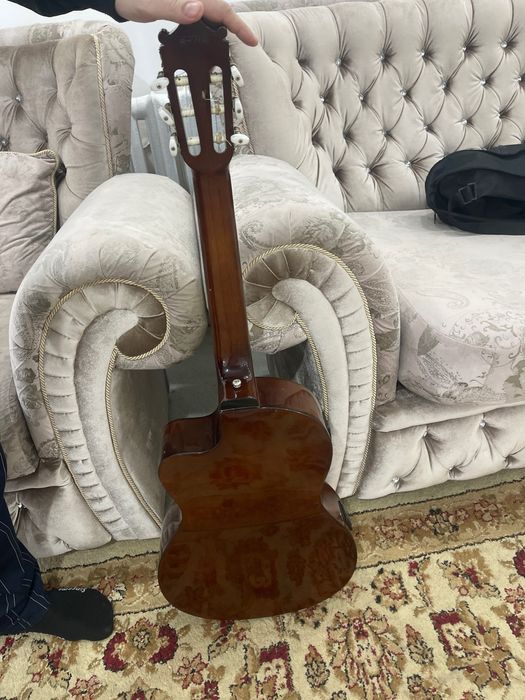 Класическая гитара ibanez