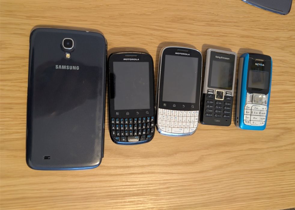 Telefoane vechi pt piese