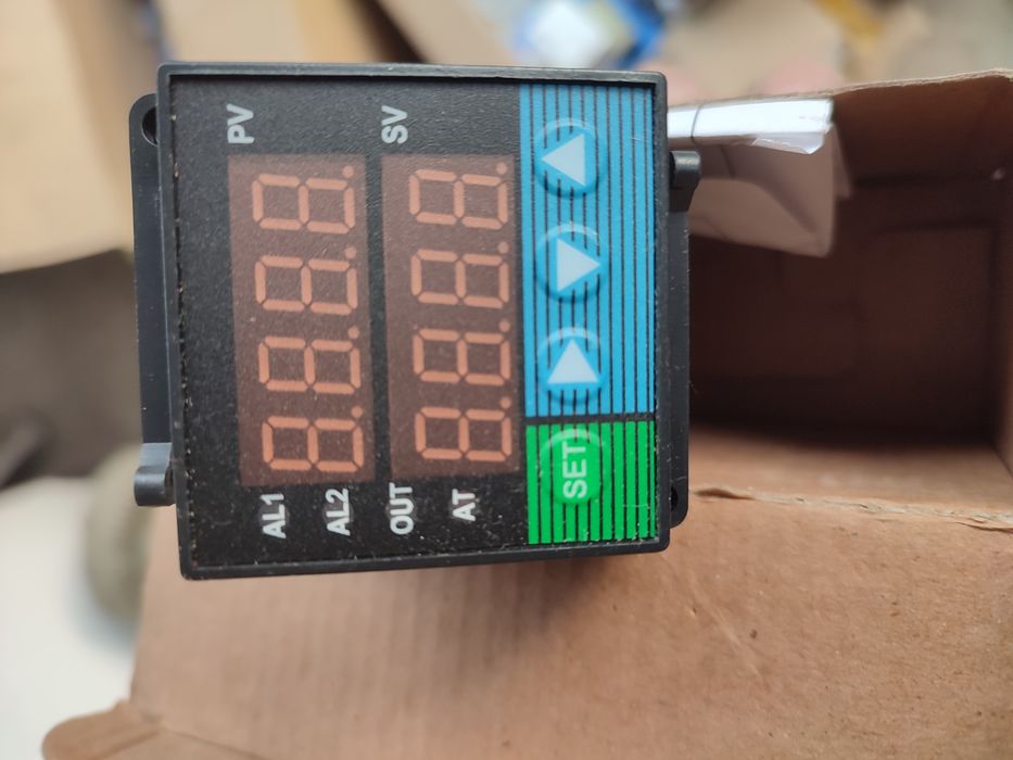 Продается реле времени разные