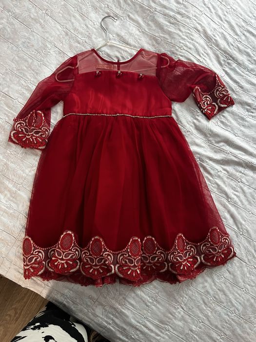 Платья на девочку