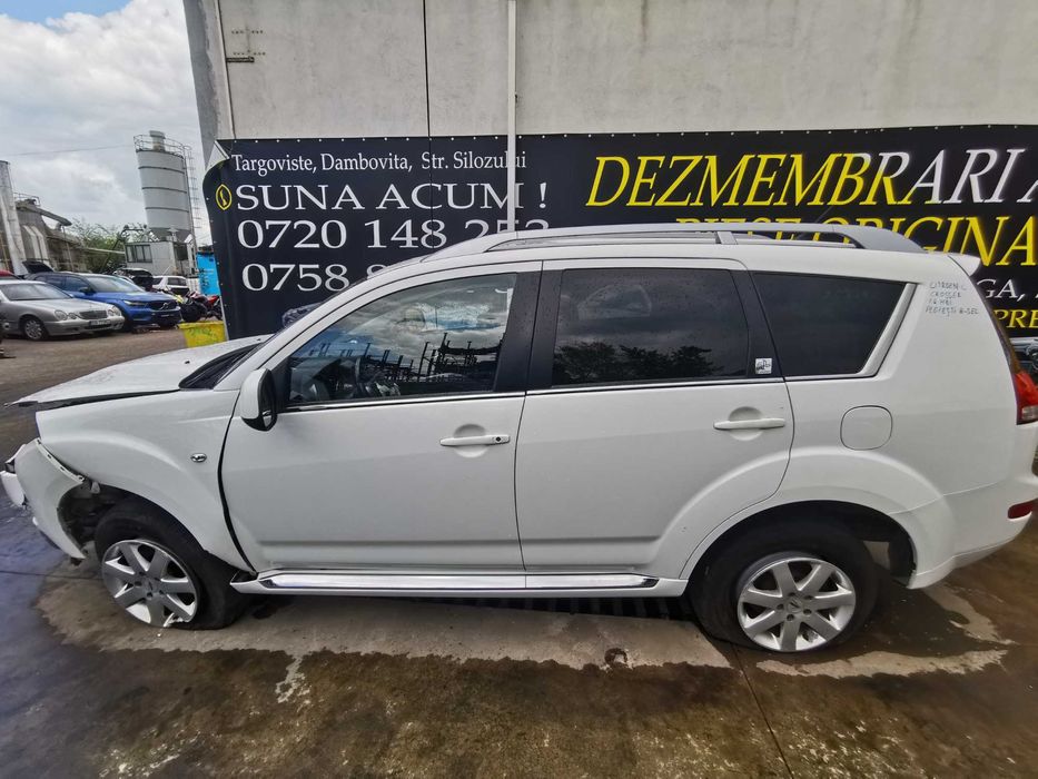 dezmembrez citroen C crosser 1.6 hdi/usa fata C crosser/faruri