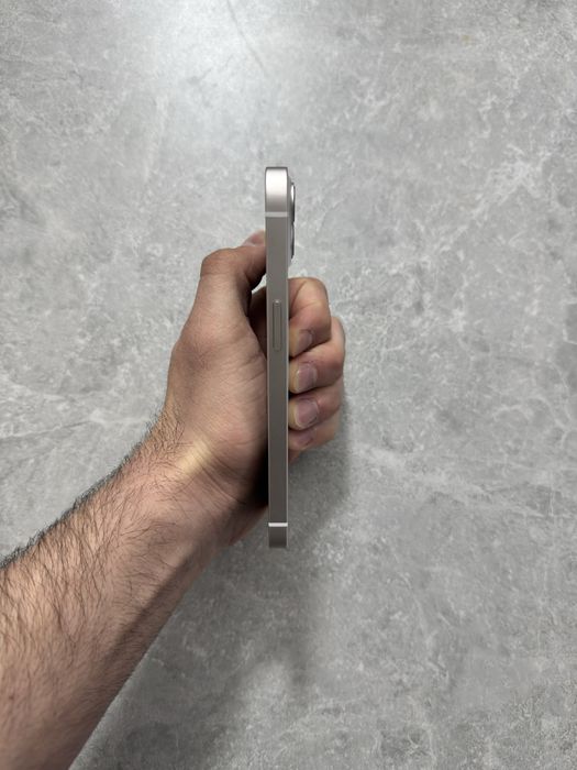 iPhone 13 128GB Starlight