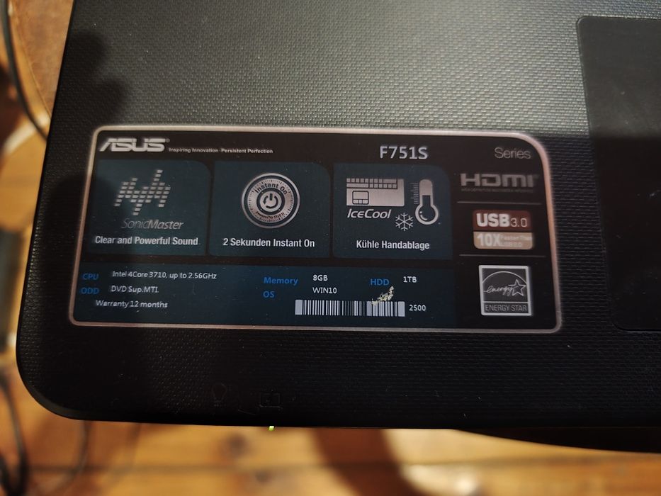 Asus F751S домашен лаптоп