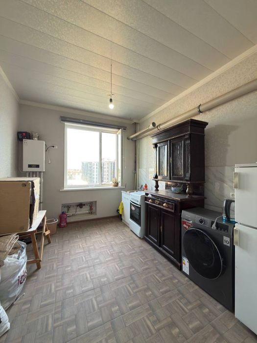 3 xonalik 102 kvadrat kvartira karobka narxida Arzon srochno sotiladi
