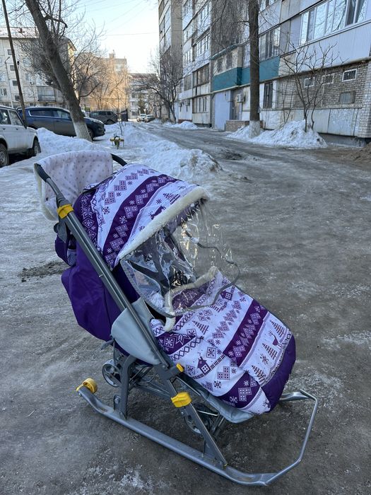 Сани на колесиках