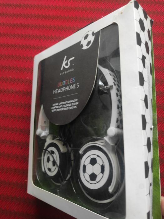 Căști audio stereo