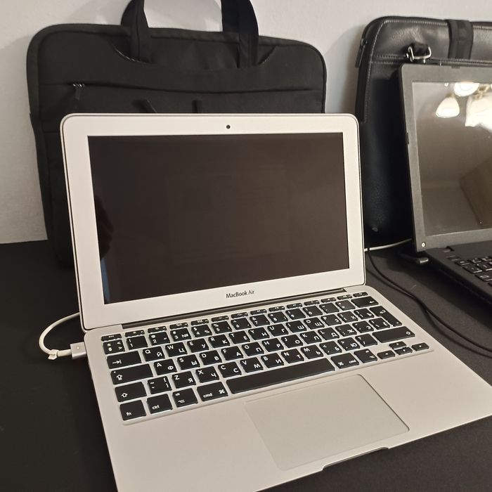 Продам MacBook Air