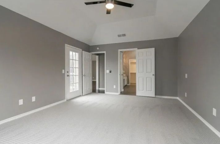 Покраска стен и потолков