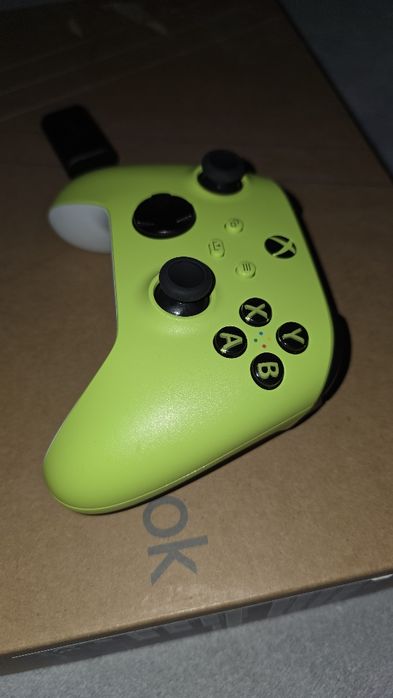 Controller xbox series s/x electric volt