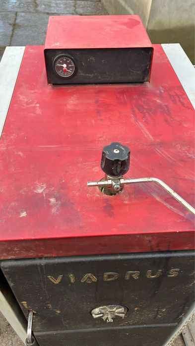 Centrala Viadrus pe lemne 5 elementi