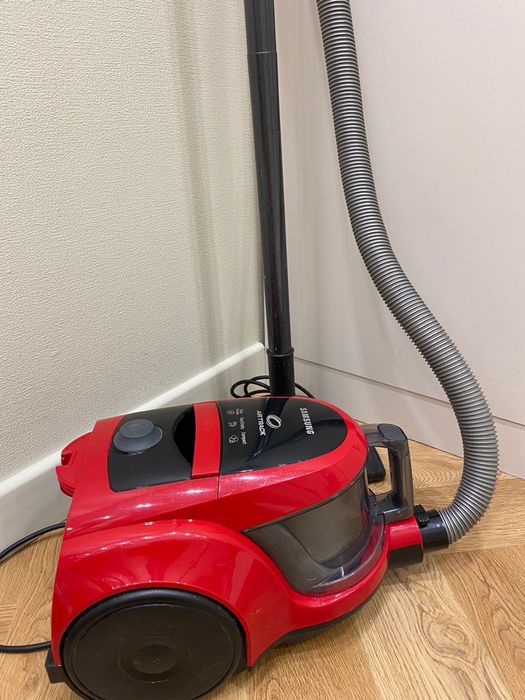 Samsung пылесос красный