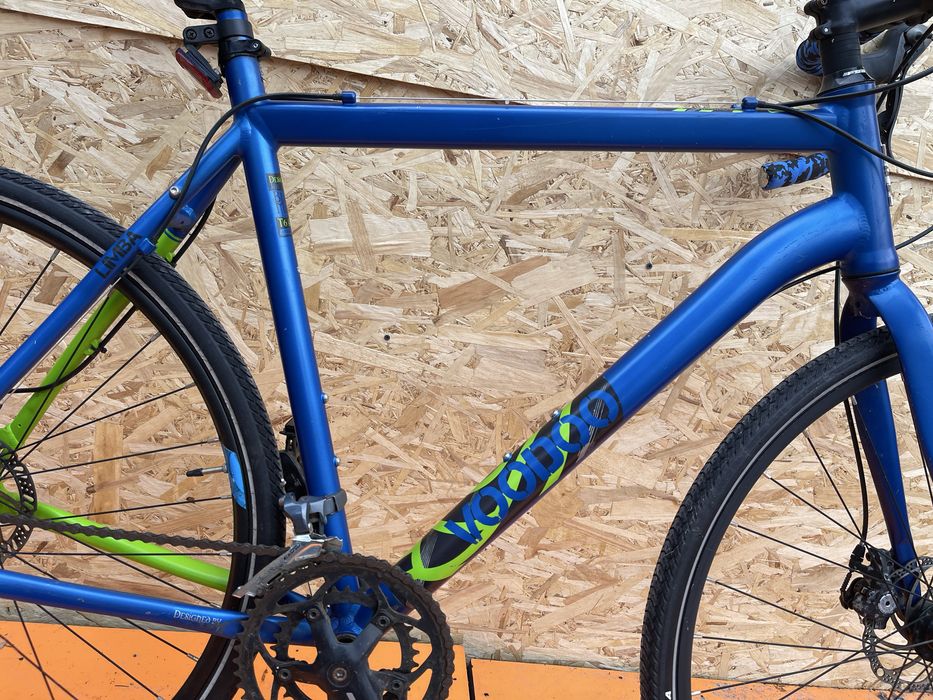 Bicicleta cursiera ciclocross voodoo frane pe disc roti 28” cadru alum