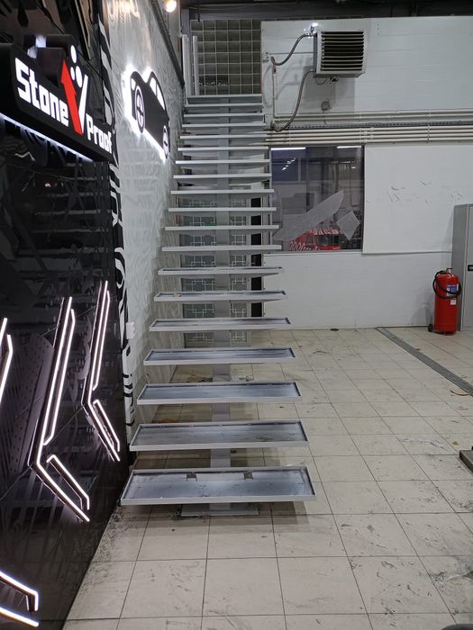 Zinapoya,  Зинапойа, лестница из металла TEMIR ZINA