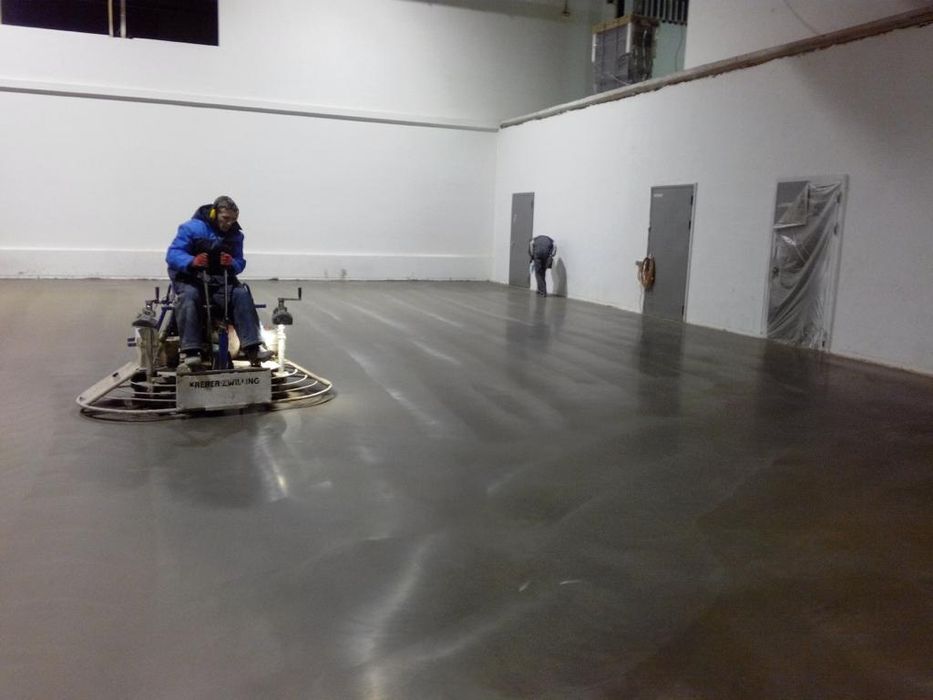 Полимерные полы топпинговые полы бетонные полы