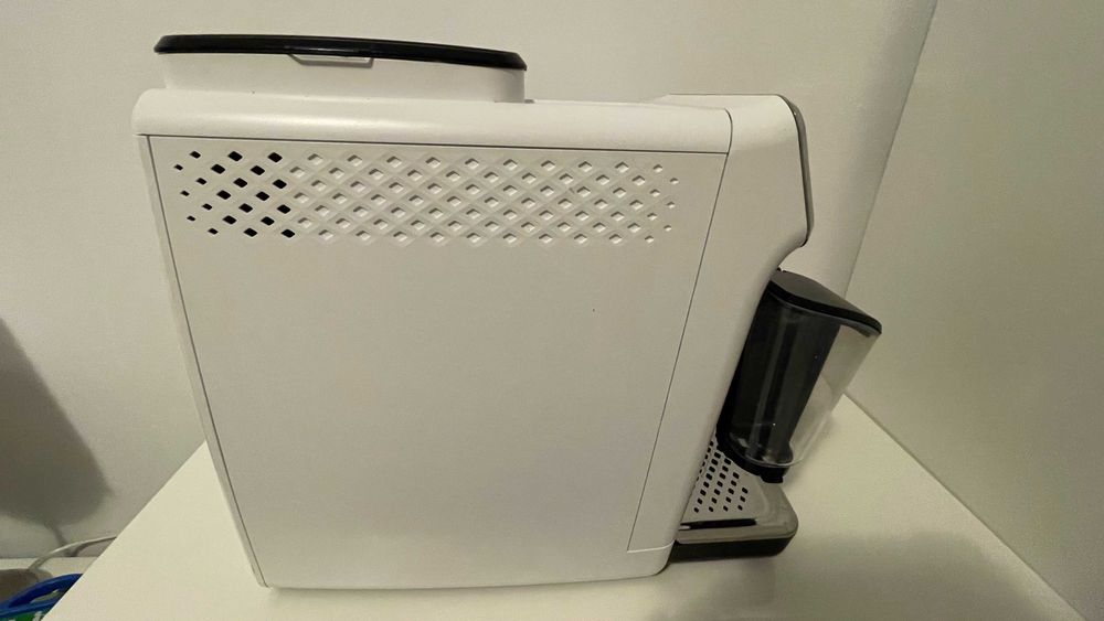 Espressor automat Philips 4300 (incl. sistem spumare lapte LatteGo)