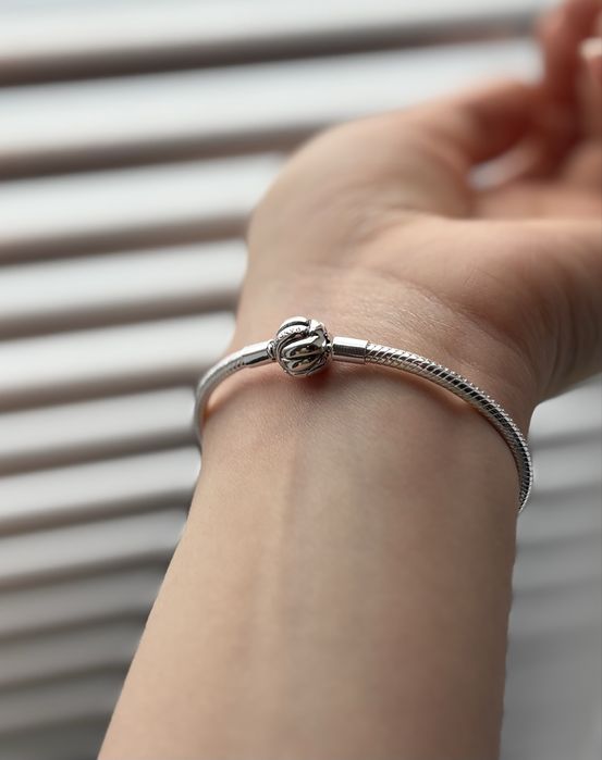 Bratara Noua cu Saculet