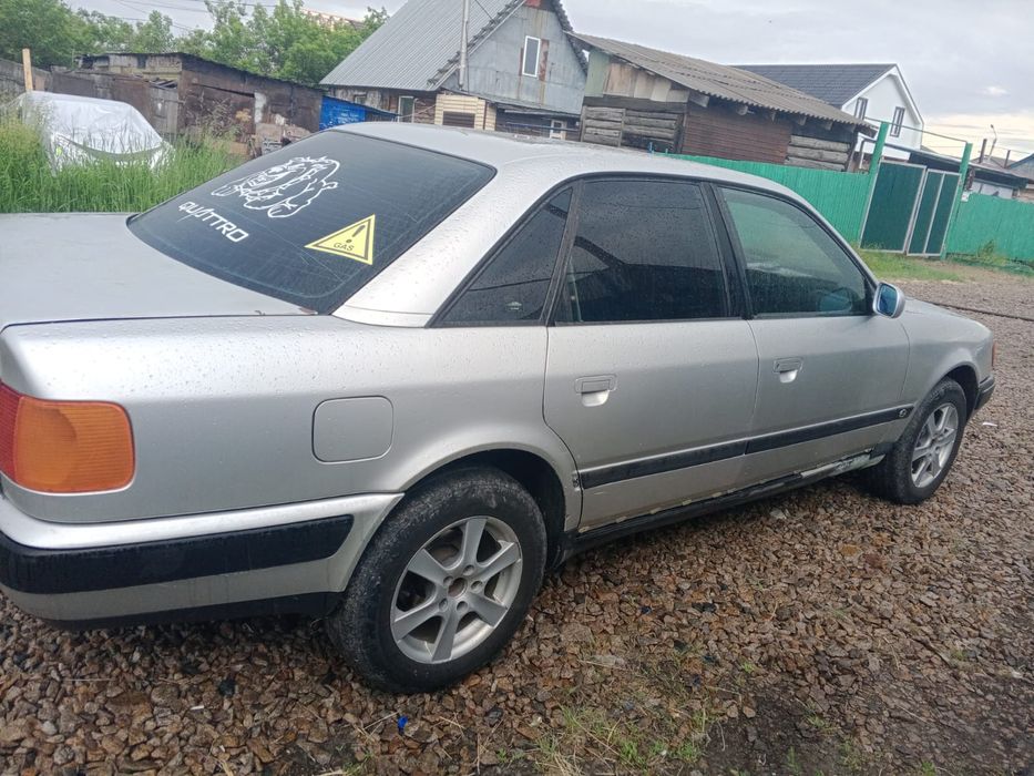 Продам Ауди 100..