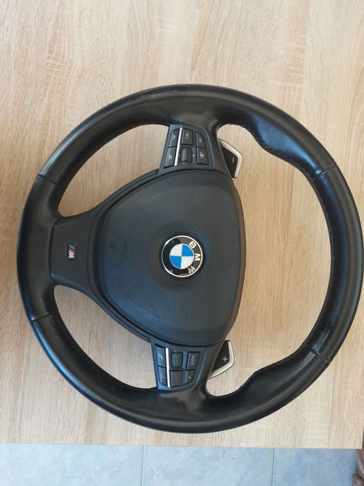 Волан с еърбег за БМВ BMW F10 2011