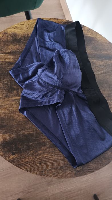 Vând boxeri /sorturi de plaja  pt bărbati