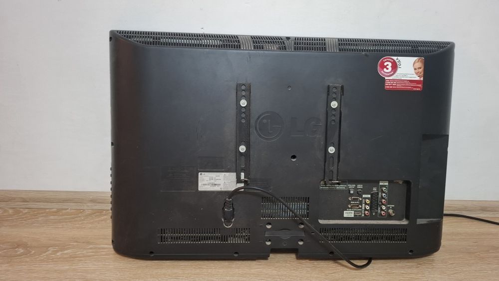 Продам телевизор LG