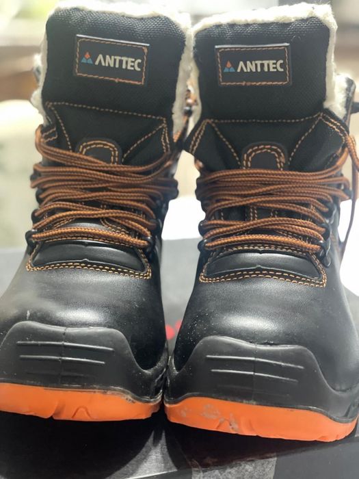 Продам берцы зимние