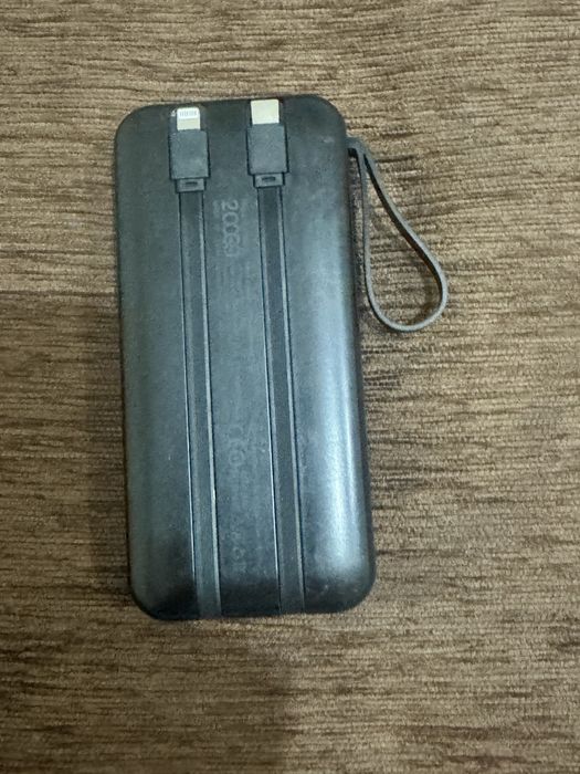 Продам мощный повер банк дёшево