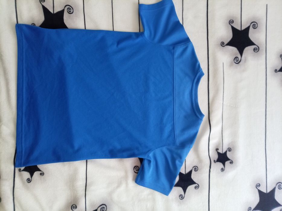 Vând tricou de fotbal Nike original-baieti