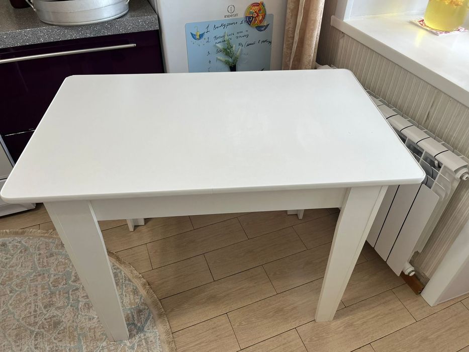 Продам кухонный стол