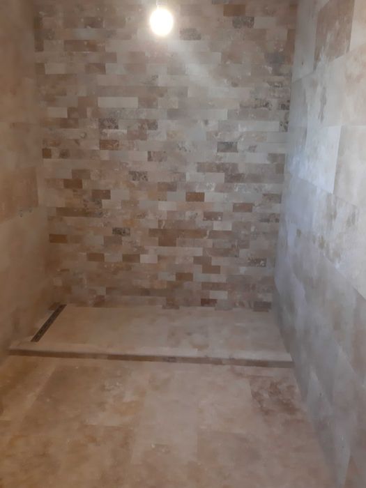 Amenajări Interioare Moderne la Cheie – Design Personalizat