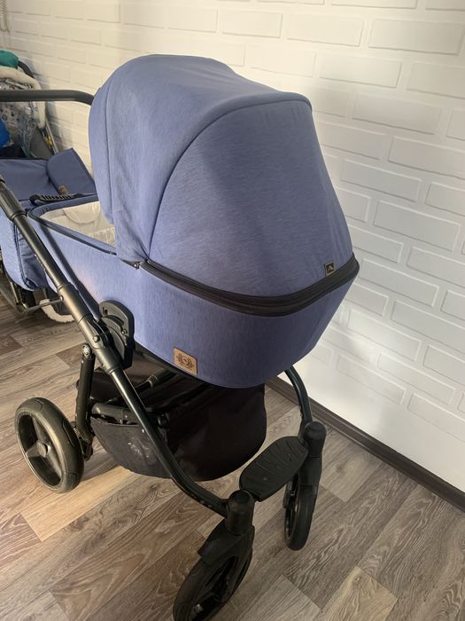 Продам коляску Adamex Reggio 2 в 1