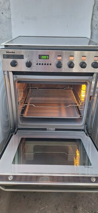 Фурна за вграждане Miele