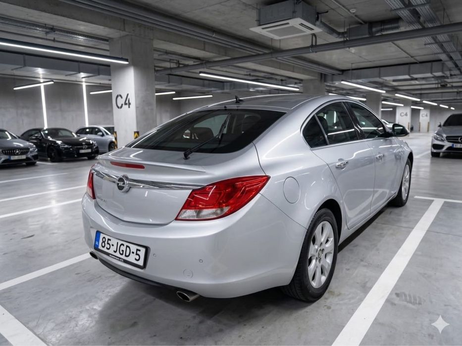 Opel insignia 1.6 benzina 6 trepte euro 5,model 2010, pos rate